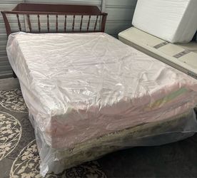 Full Size Bed