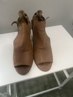 Shoes Size 8