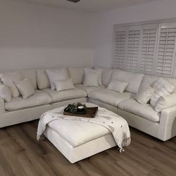 Brand New White CLOUD 6 Piece Sectional Couch (FREE DELIVERY 🚚)
