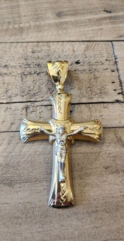 10k GOLD CROSS