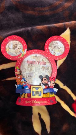 Disney world picture frame
