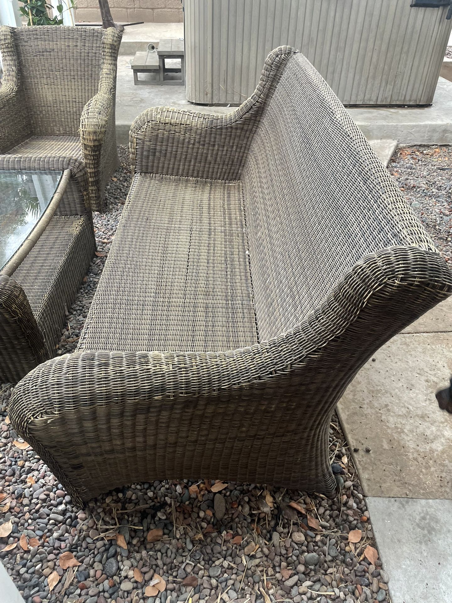 5 Piece Outdoor Patio Wicker Set for Sale in Hemet, CA OfferUp