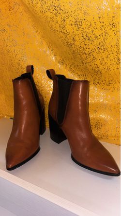 7.5 Brown Leather Chelsea Ankle Boots