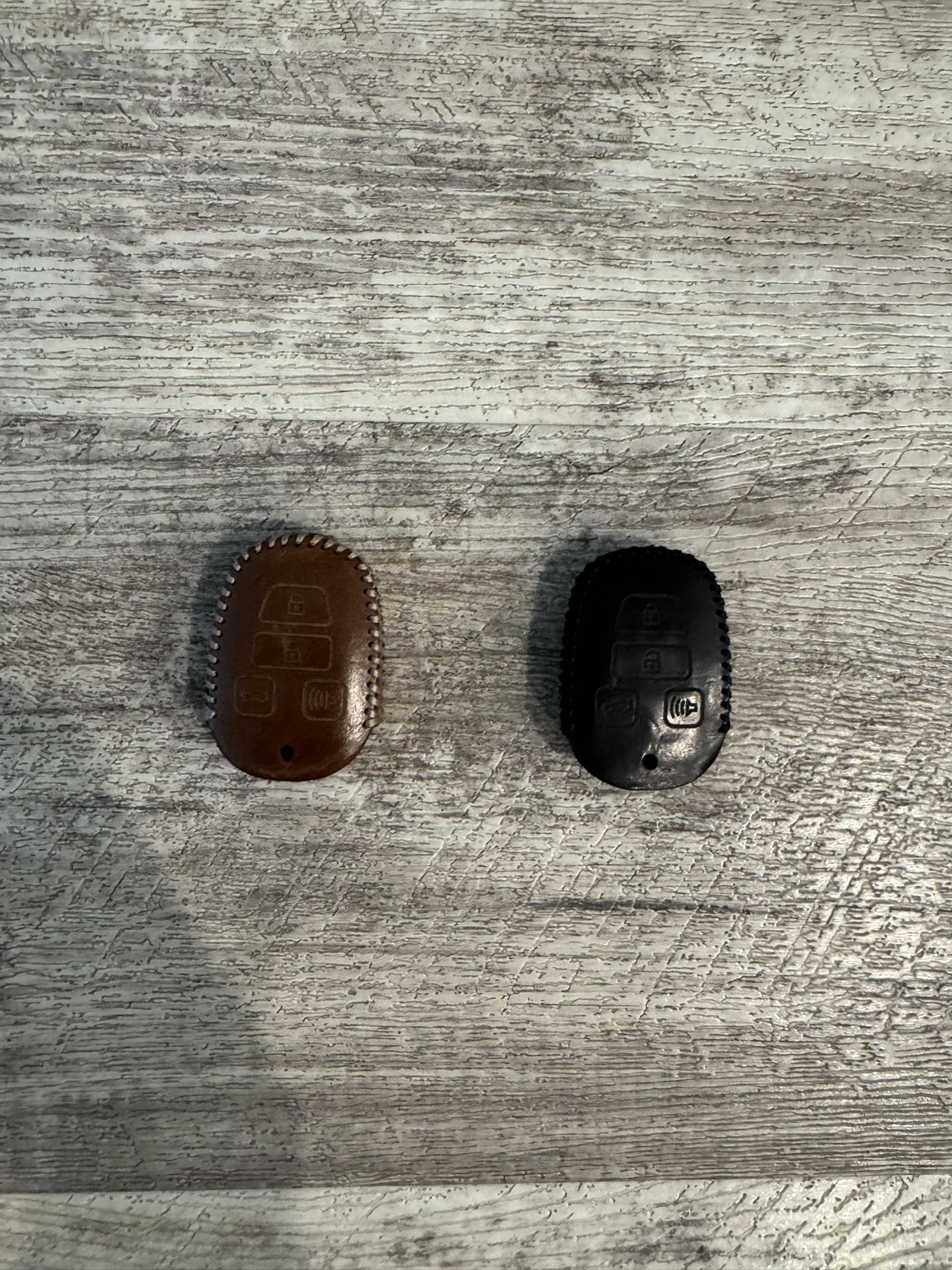 Classic Cowhide Car Key Fob Case Cover Bag For TOYOTA CAMRY COROLLA 2014-2018