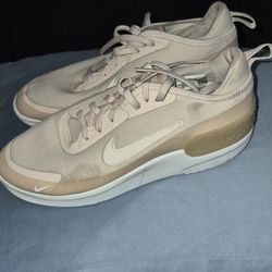 Women's Nike Amixa in Light Pink - Size 7- CD5403-600