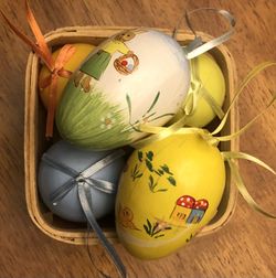 EASTER EGG TREE ORNAMENTS 