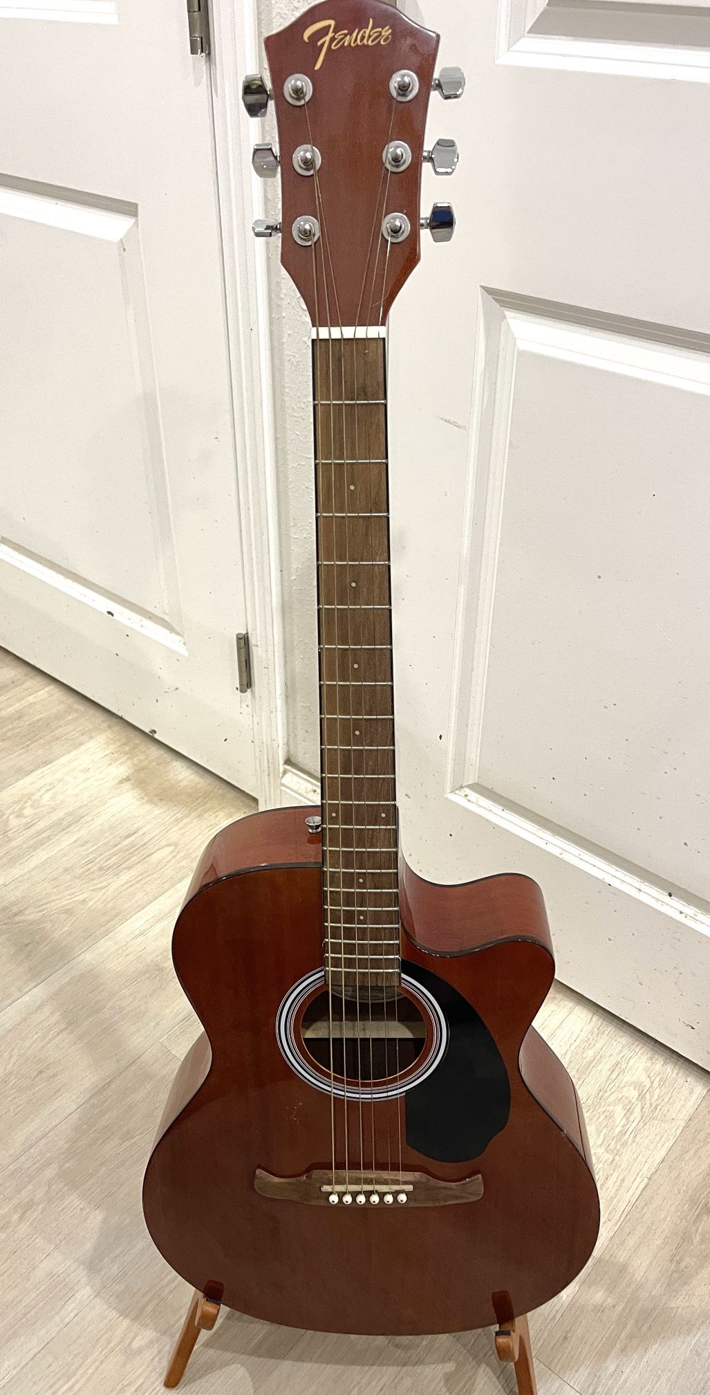 Fender Acoustic/Electric Guitar FA-135ce
