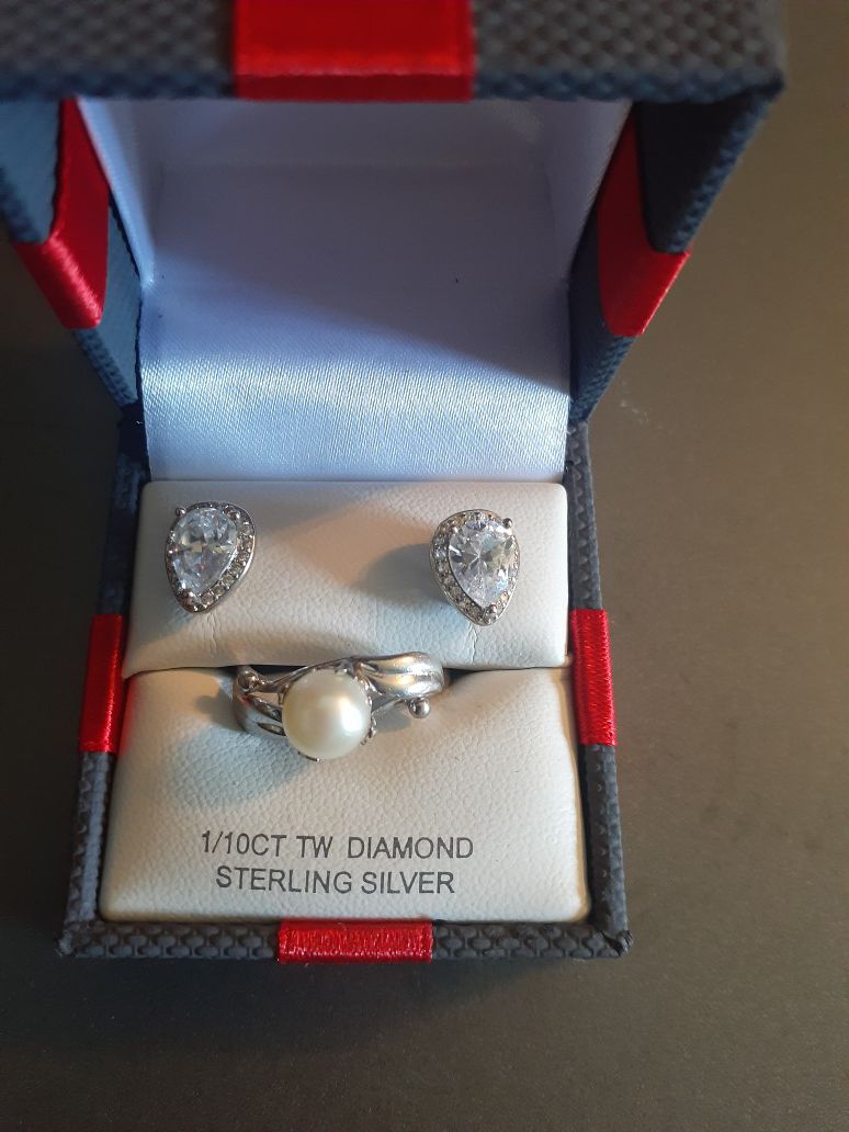 Teardrop diamond earrings studs #nicerealblingbling
