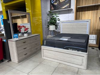 4pc Queen Bedroom Set 🔥🔥🔥