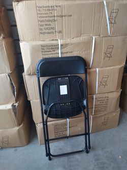Sale of commercial folding chairs: the box contains 10 new chairs