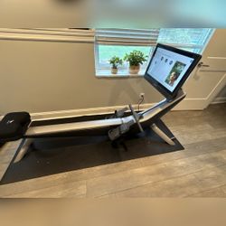 2021 Hydrow Rower, Like New, Large Touchscreen Display – River Vale, NJ
