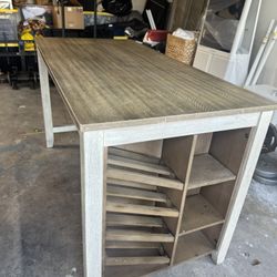 Dinning Table 