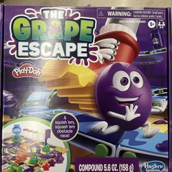 Play-doh  The Grape Scape Board Game 