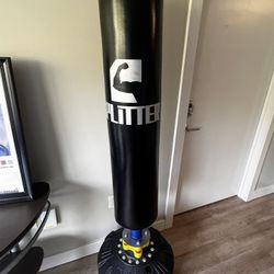MUSCLE SPLITTER" FREESTANDING PUNCHING BAG