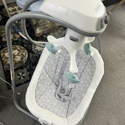 Graco Simple Sway Baby Swing, Stratus
