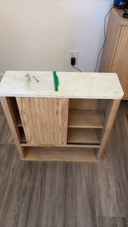 Bathroom shelf (very good condition)