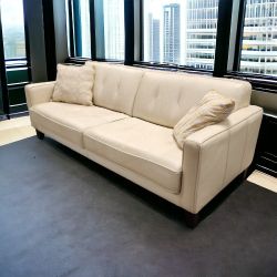 Free Delivery! REAL LEATHER Sofa Couch Loveseat & Matching Throw Pillows