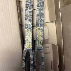 Mathew’s DXT Limbs 70#