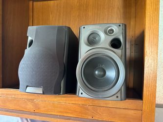 Kenwood Bookshelve Speakers