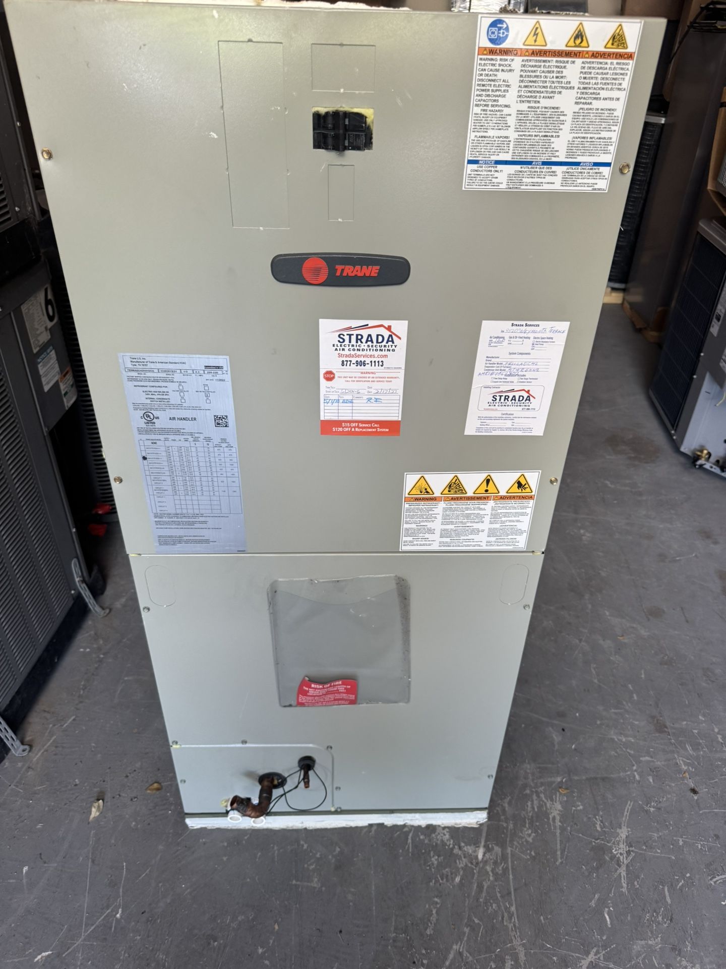3.5 tons heat pump  16 seer Trane  2022
