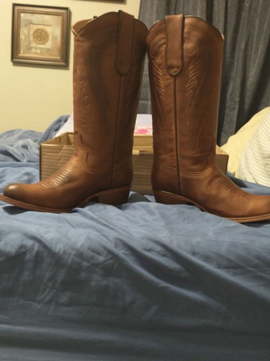 Brand New Boots For Sale Size 7
