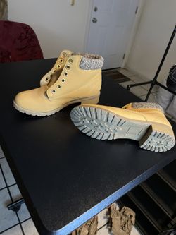 Ankle Boots 3$