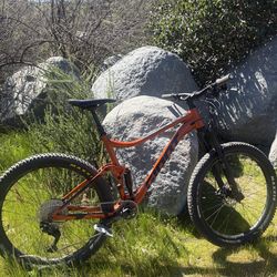 Giant Stance 2023 (Large Frame/Full Suspension)