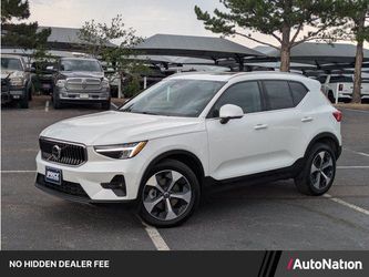 2025 Volvo XC40