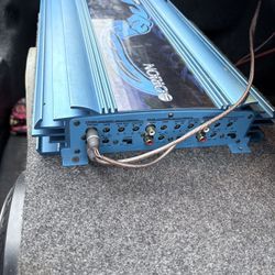 Amplifier And Capacitor 