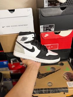 Jordan Bleached Coral 1s size 9.5 USED But Clean