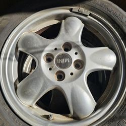 Mini Cooper Stock Wheels 2008