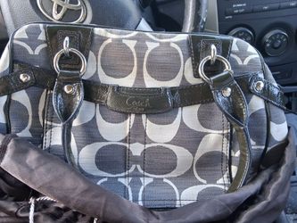 Coach purse in perfect condition