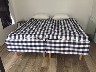 Hästens Superia Bed Set – Two Twin Beds / One King