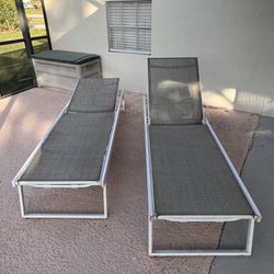 Patio Chaise Lounges 
