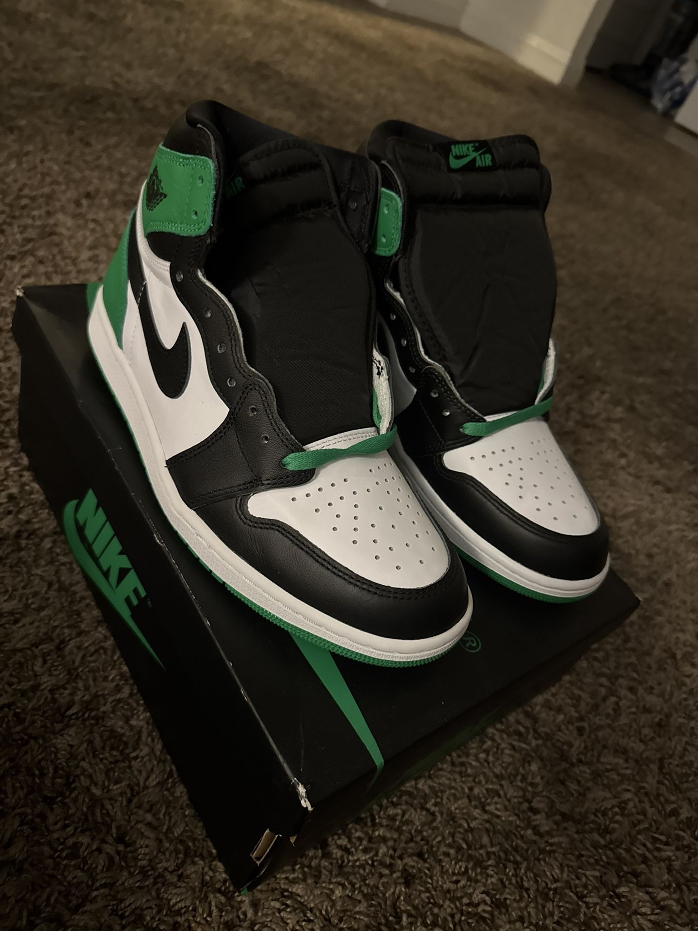 Jordan Retro 1 Lucky Green