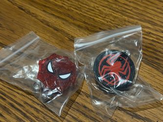 Badge clips