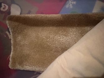 Bathroom rug and towel set