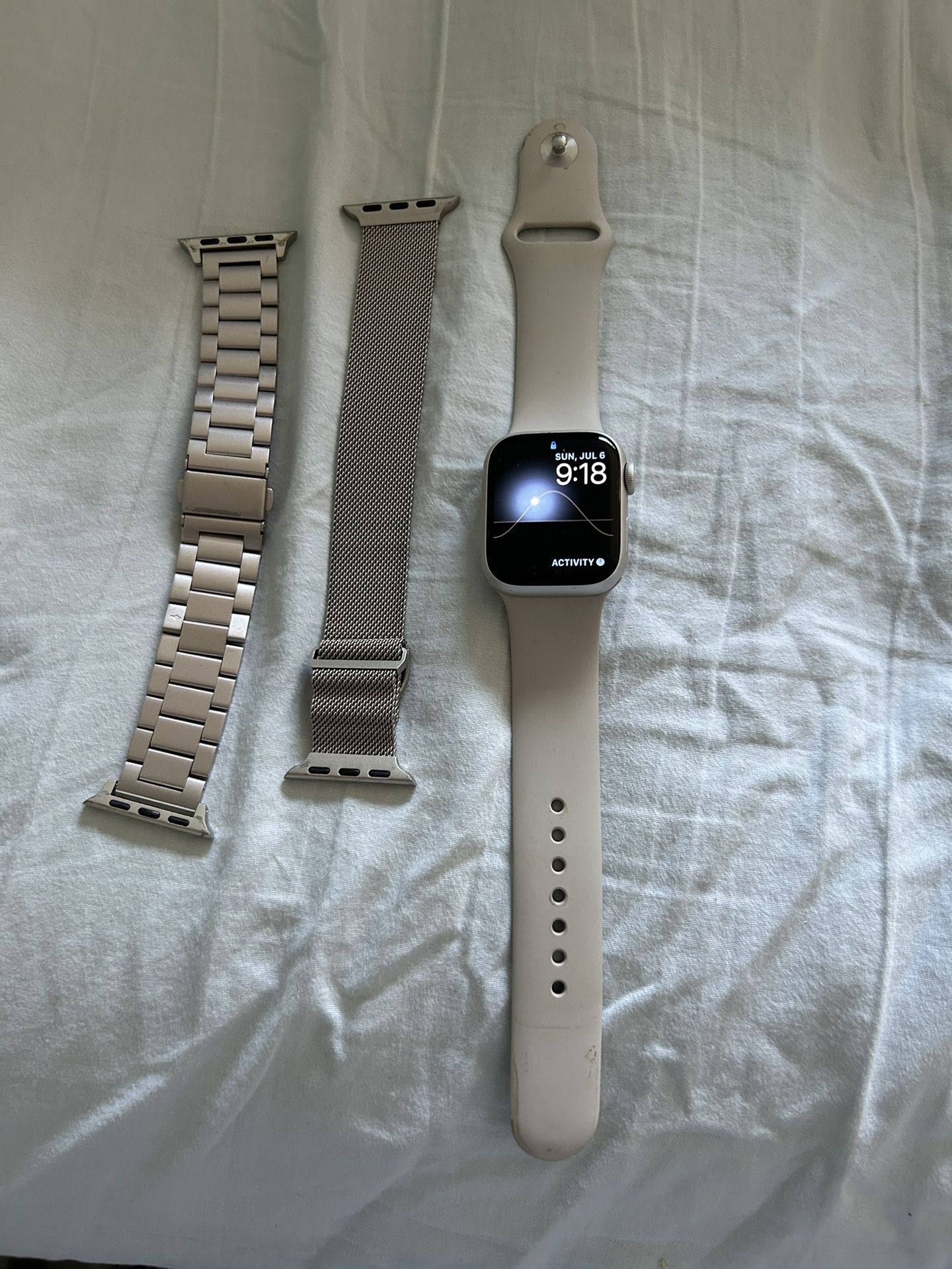 Apple Watch Series 9 GPS- Starlight
