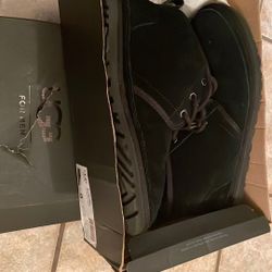 Ugg Chukka Boots M Neumel Lined Size 9