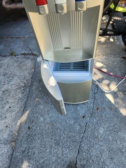 hot  cold.. water  💧 ice 