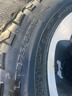 LT275/65R18 M+S All-Terrain Tire on Rim