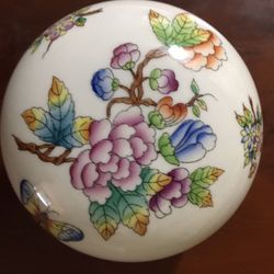 VTG Herend Queen Victoria Hand Painted Bon Bon Box