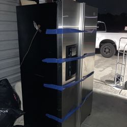 Side By Side Refrigerator 