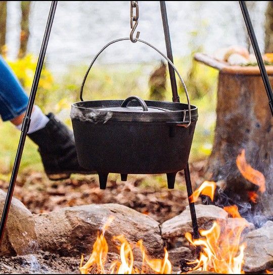 Lodge 2 Qt Dutch Oven For Your Next Campfire Cooking π₯