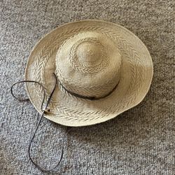 Ladies Dallas Hats genuine hand woven hat made in Ecuador 