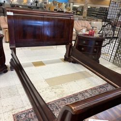 Dark Wood Queen Size Sleigh Bed