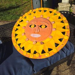 The price is firm.. beautiful large outdoor metal garden sun
