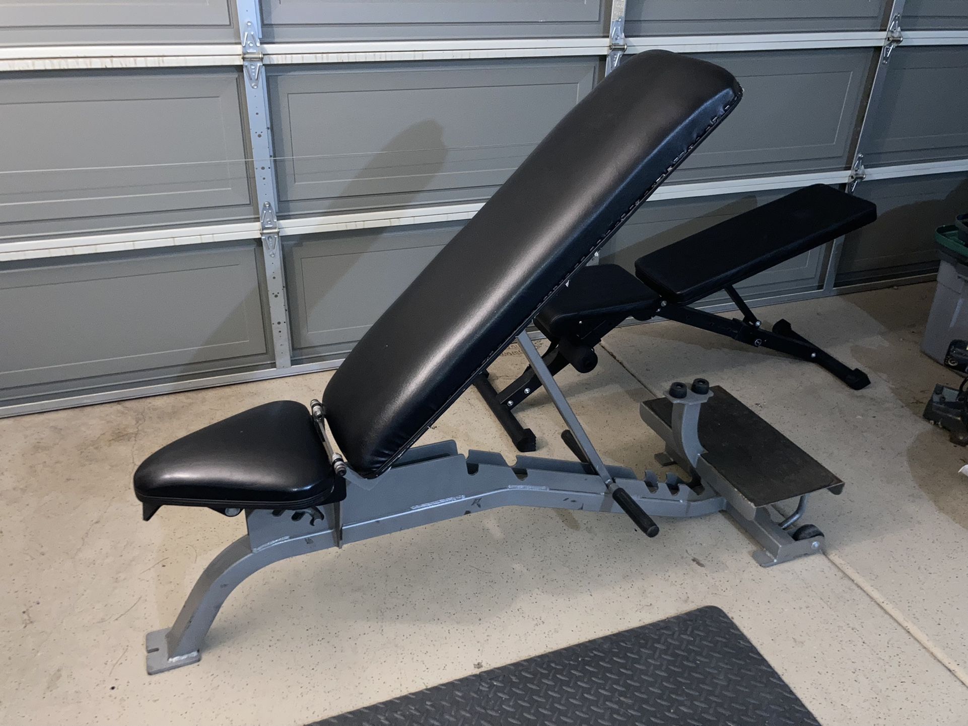 PROMAXIMA PROFESSIONAL ADJUSTABLE WEIGHT BENCH