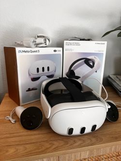 Meta Quest 3 512GB + Elite Battery Strap + Boxes - Excellent Condition