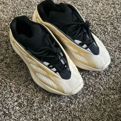 Adidas Yezzy